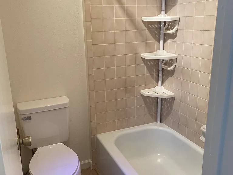 505 Oppenheimer Dr — Photo 26