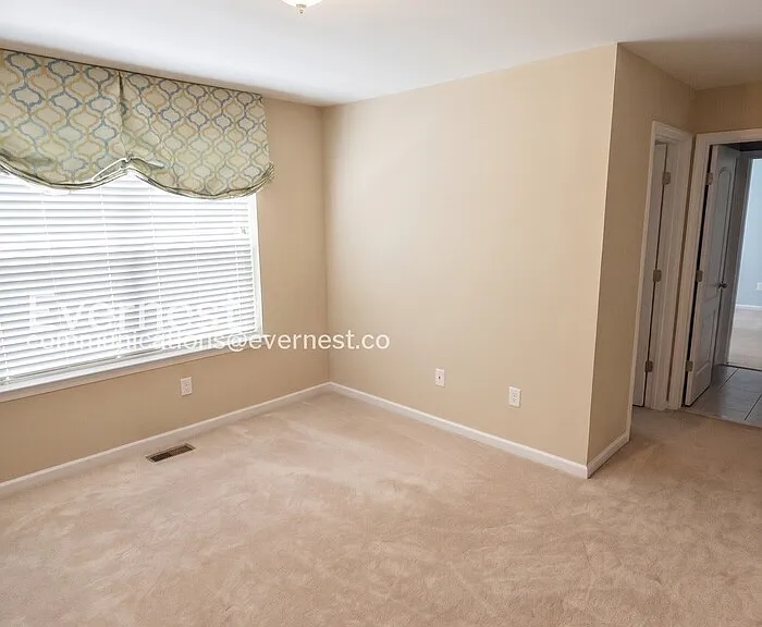 1735 Hudgins Farm Cir — Photo 11