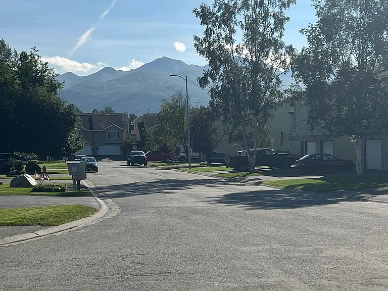 5703 Jennifer Cir — Photo 35