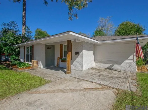810 Poplar St, Denham Springs, LA 70726