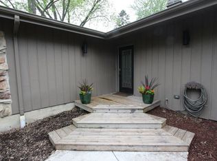 23W328 Saint Charles Rd, Glen Ellyn, IL 60137