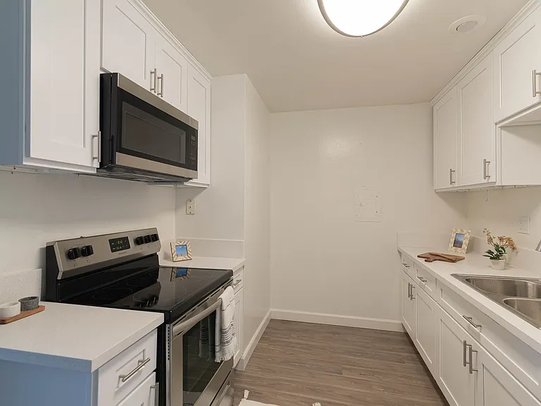 MAGNOLIA WEST APARTMENTS- RIVERSIDE, CA — Photo 101
