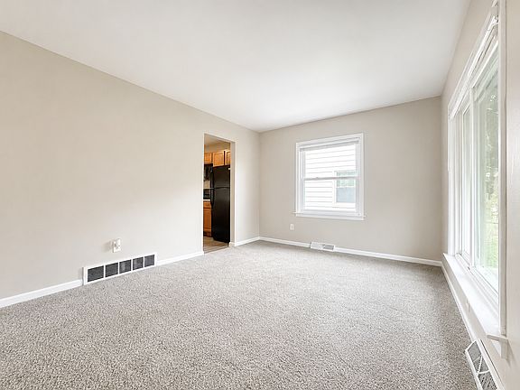 5th image of 13755 Julius Ave