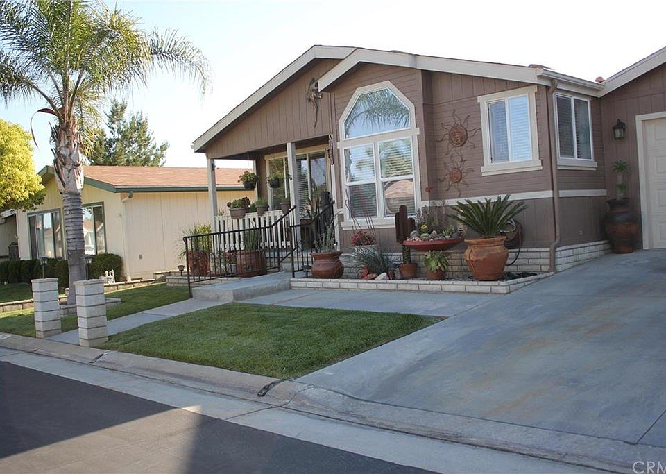 1st image of 10961 Desert Lawn Dr Space 209