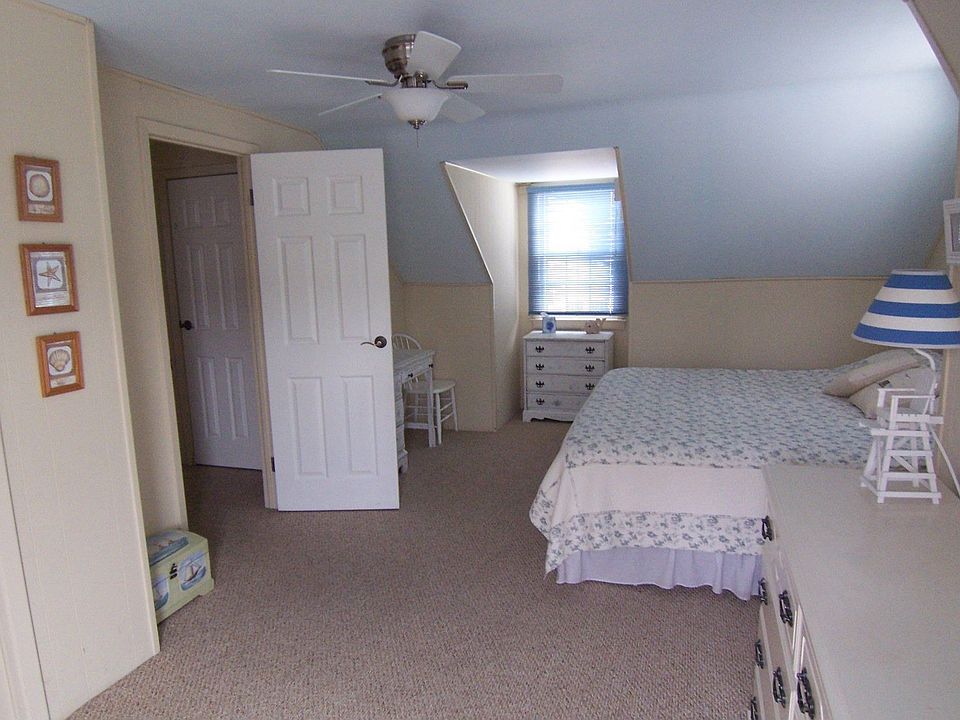 bedroom with deck