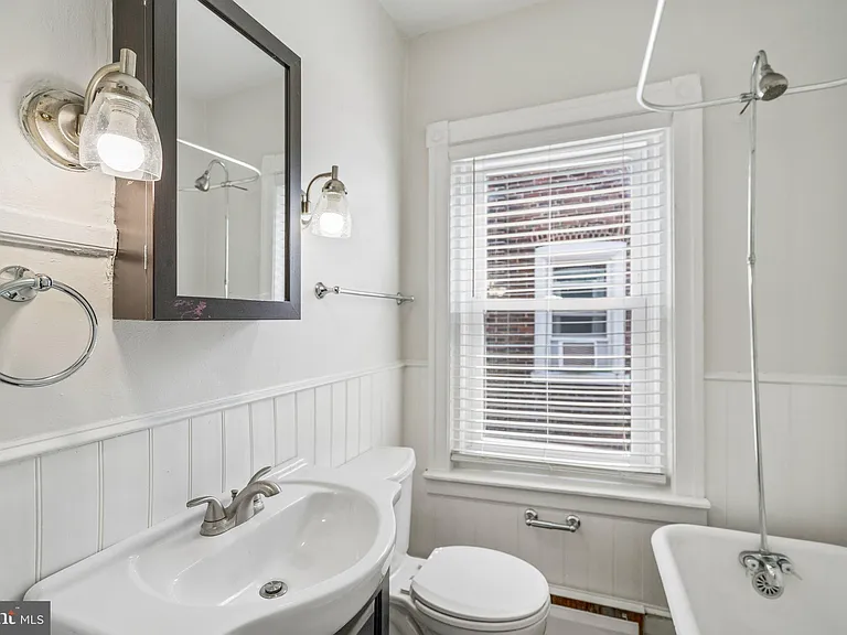 481 Gerhard St #2 — Photo 19