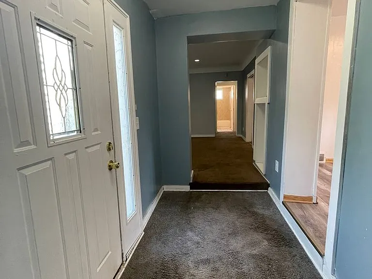 20806 Panama St — Photo 5