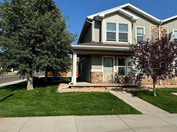 1705 Mercil Ct APT A, Laramie, WY 82070