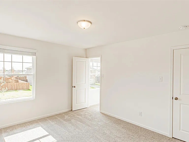 1812 Washington St — Photo 11