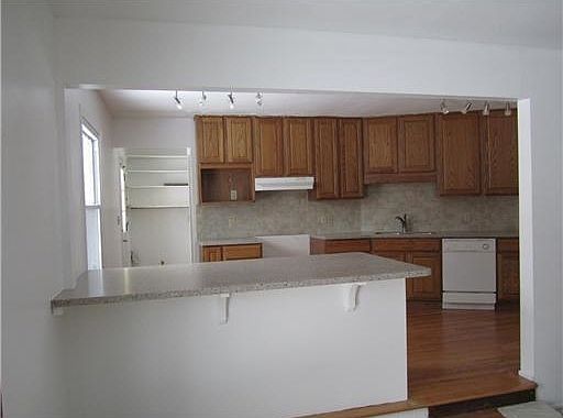 3rd image of 52436 Bamford Dr