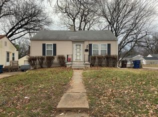 423 Superior Dr, Saint Louis, MO