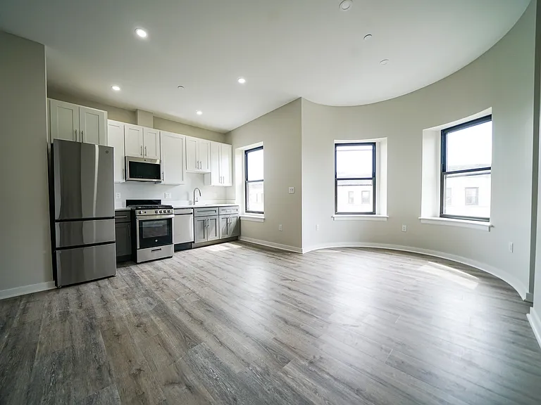 10 Blackwood St #432 — Photo 1