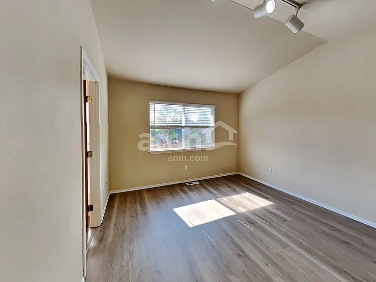 19610 15th Avenue Ct E — Photo 10