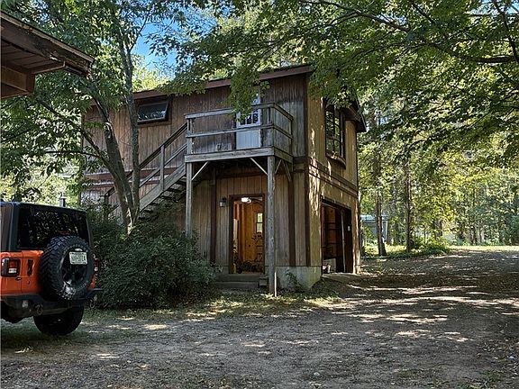 5th image of 271 Ridge Rd