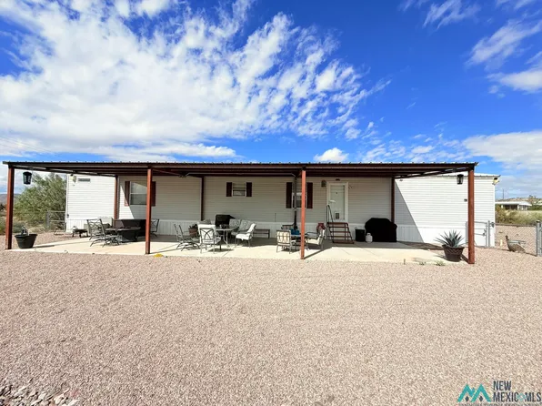 304 Ocotillo Dr, Elephant Butte, NM 87935