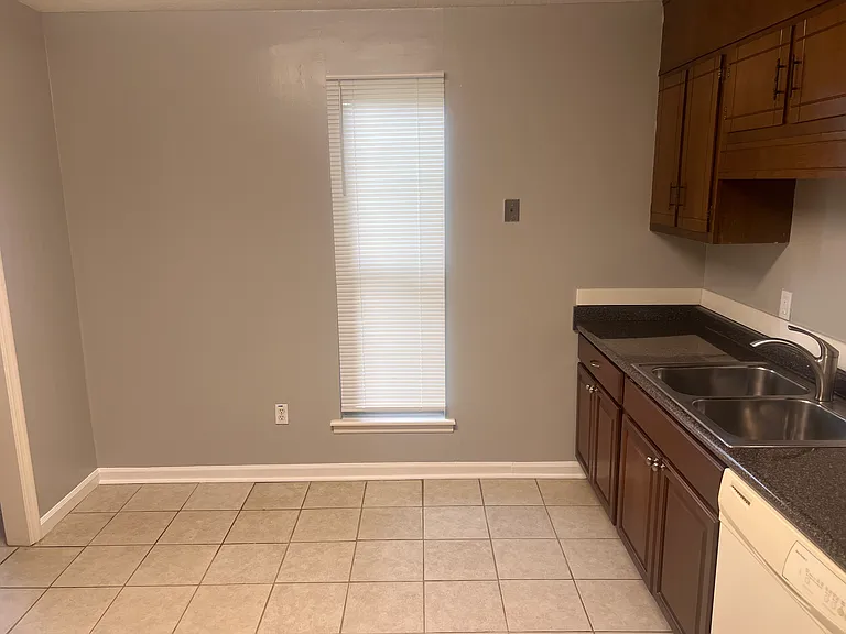 1405 Stratton Place Dr #A — Photo 7