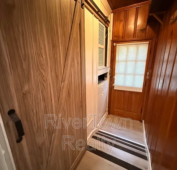 1026 Stonewall St — Photo 11