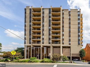 4242 E West Hwy APT 502, Chevy Chase, MD 20814