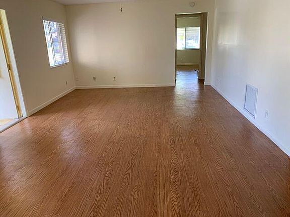 5th image of 203 Pine Hov Cir APT A-1