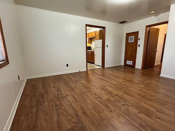 4th image of 401 E Snider St #4