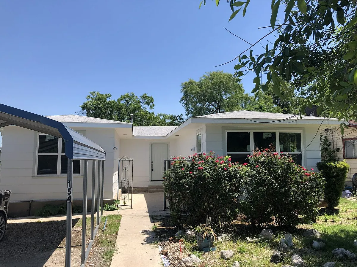 Building Photo - 154 Ferris Ave