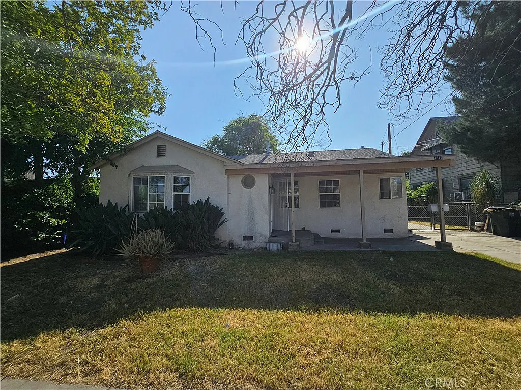 2 bed, 1175 sqft, $2,400 — Photo 1