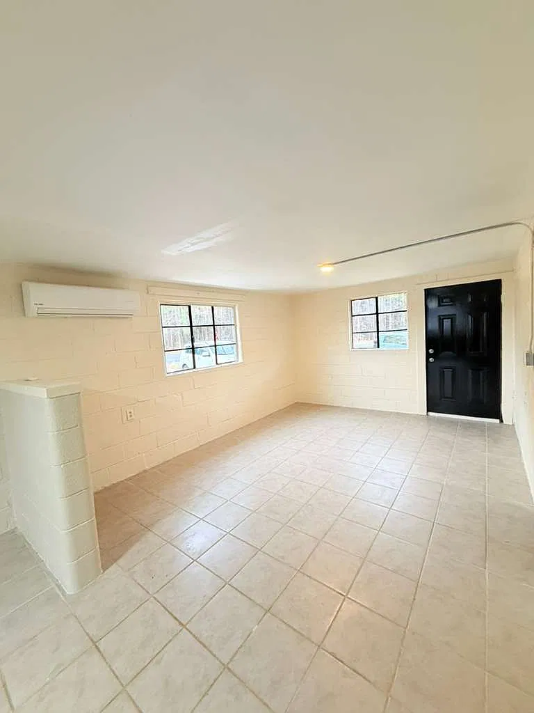 2 bed, $1,050 — Photo 3