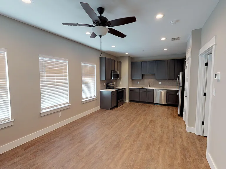 311 Craddock Ave #102 — Photo 8