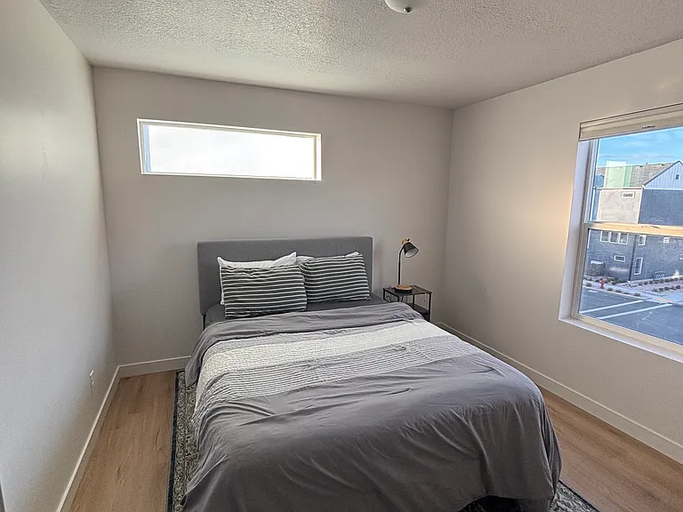 Guest bedroom