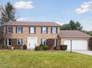 15755 Saddle Ridge Ln E, Granger, IN 46530