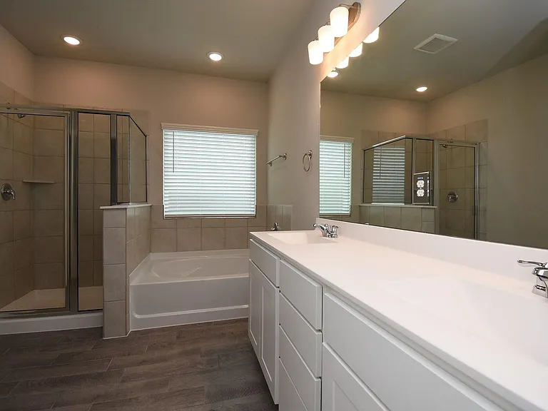 2128 Port Jackson Dr — Photo 35