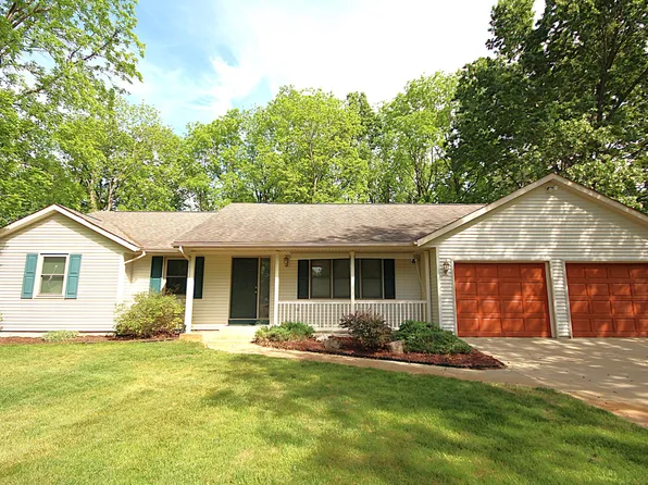 52201 Pine Tree Ln, Three Rivers, MI 49093