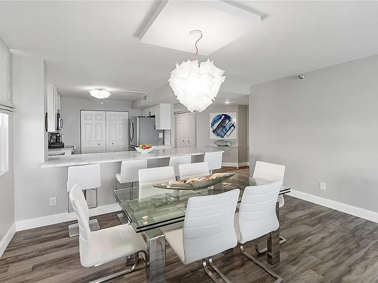 97 Sunset Dr #201 — Photo 10