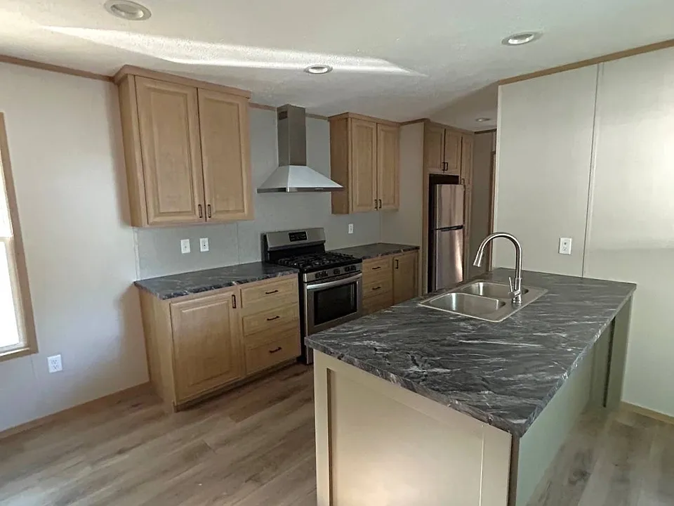 51 Mindi Ct