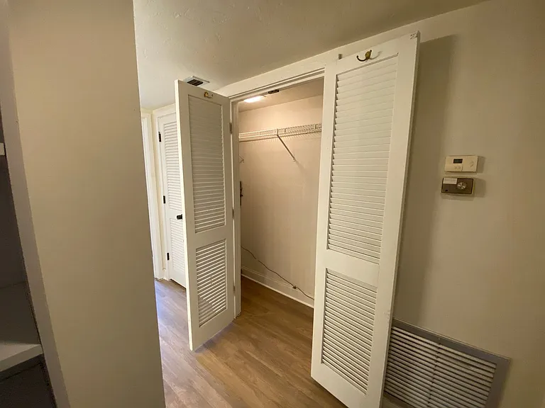 528 Maple Leaf Ct — Photo 9
