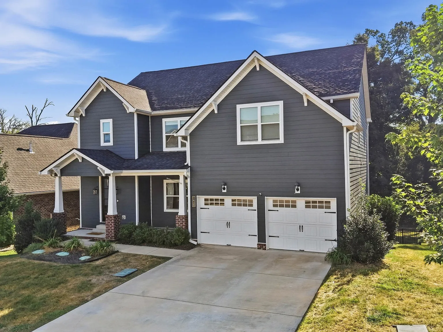 5 bed, 4246 sqft, $3,500 — Photo 1