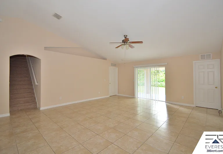 19 Burgess Pl — Photo 5