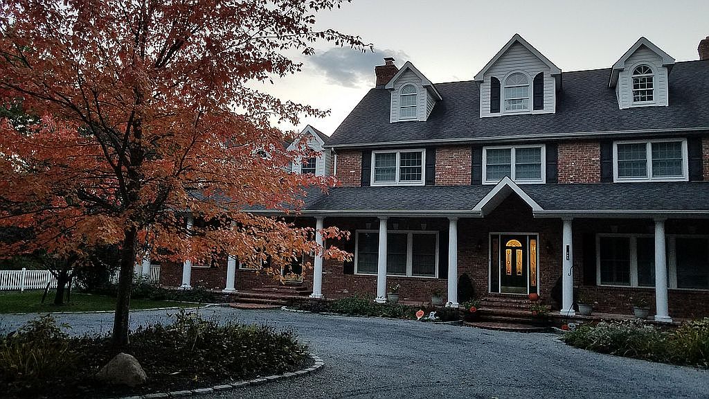 30 Dayton Ave, Manorville, NY 11949 Zillow