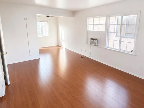 12823 Burbank Blvd, Valley Village, CA 91607
