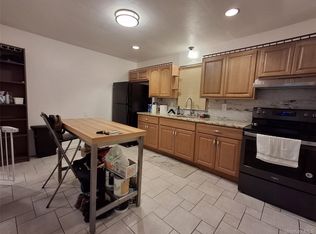 1088 Park Ave, Huntington, NY 11743