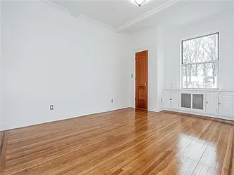 Sold by Avenue Sotheby's International Realty