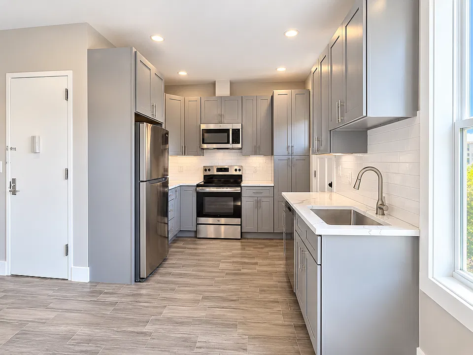 20-22 41st St #1