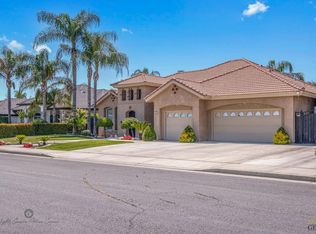 4205 Rock Lake Dr, Bakersfield, CA 93313