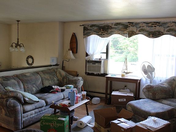 4th image of 1 Howard George Ct