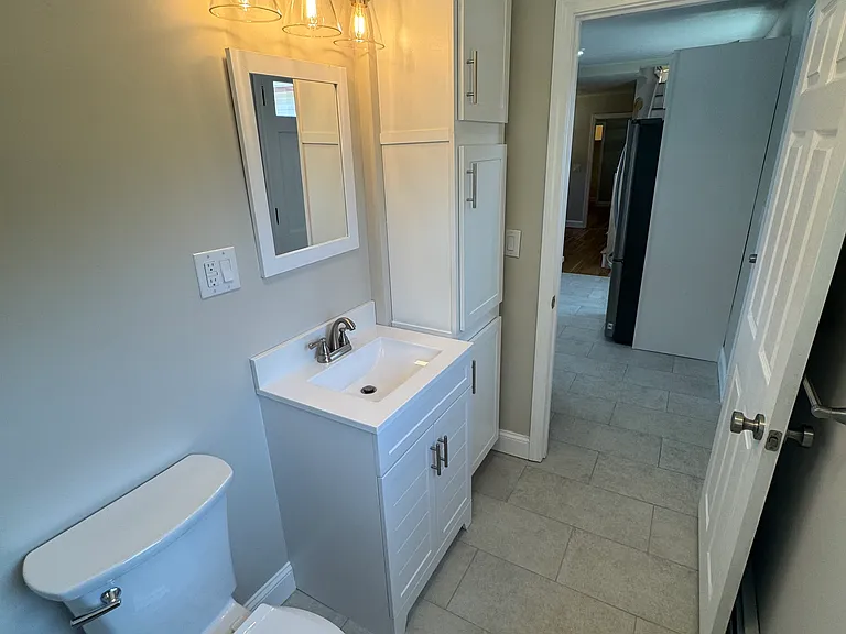 237 N Main St #3 — Photo 5