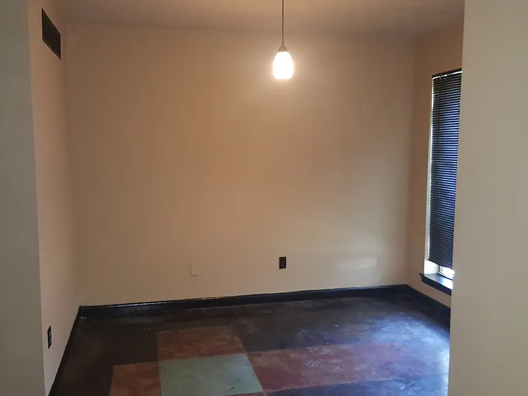 657 Watson St — Photo 3