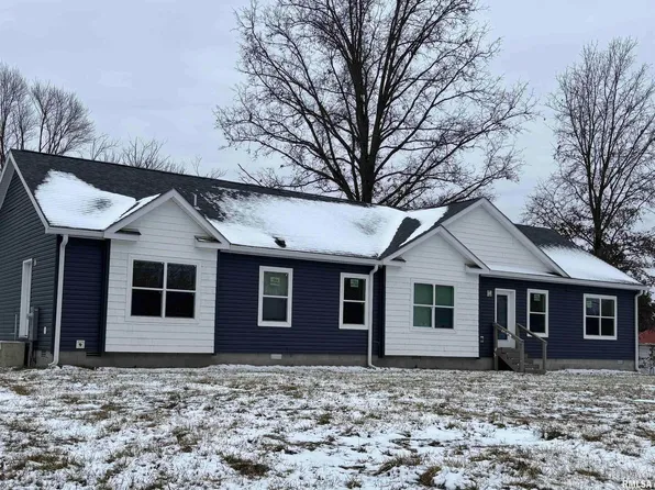 15545 E Fairfield Rd, Mount Vernon, IL 62864