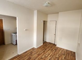 502 W. Elm, Urbana, IL 61801