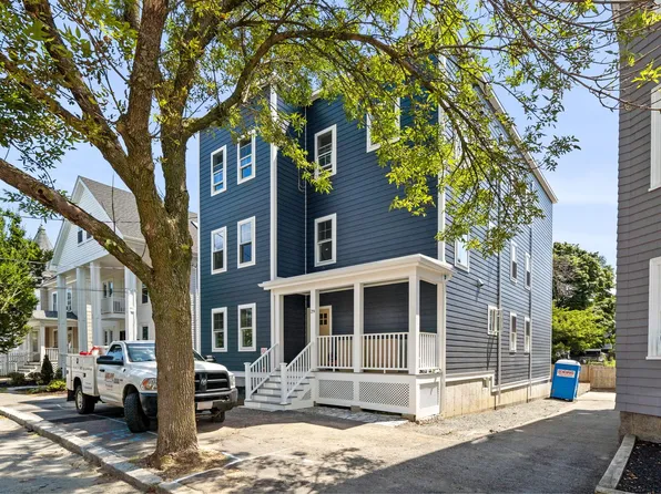 29 Hancock St #1, Salem, MA 01970