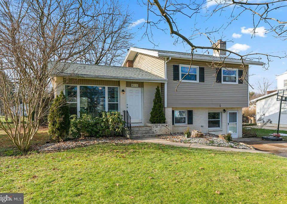 11 Silver Spring Rd, Mechanicsburg, PA 17050 | Zillow